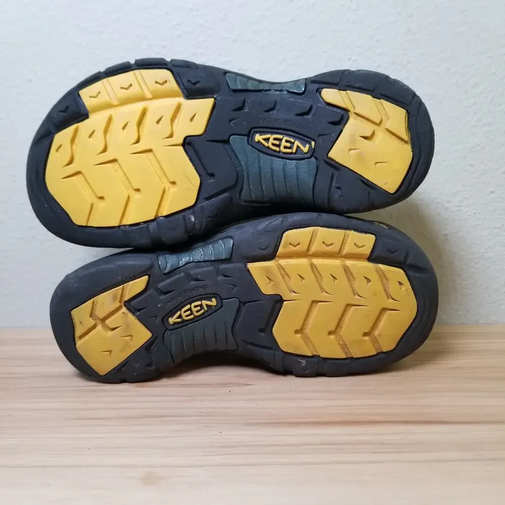 Keen Kids Size 2 Newport Water Sandals Blue Black Outdoor Trails‎ Hike Gorpcore